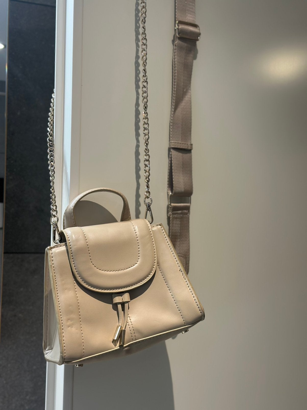 Tas Zara beige, Ophalen of Verzenden, Zo goed als nieuw, Beige, Schoudertasje
