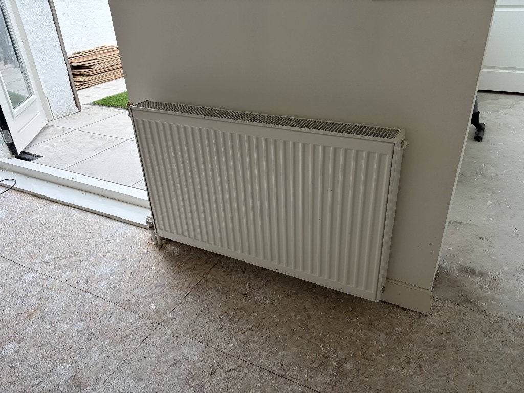 CV radiatoren, Doe-het-zelf en Verbouw, Verwarming en Radiatoren, Ophalen, 30 tot 80 cm, Radiator, Zo goed als nieuw