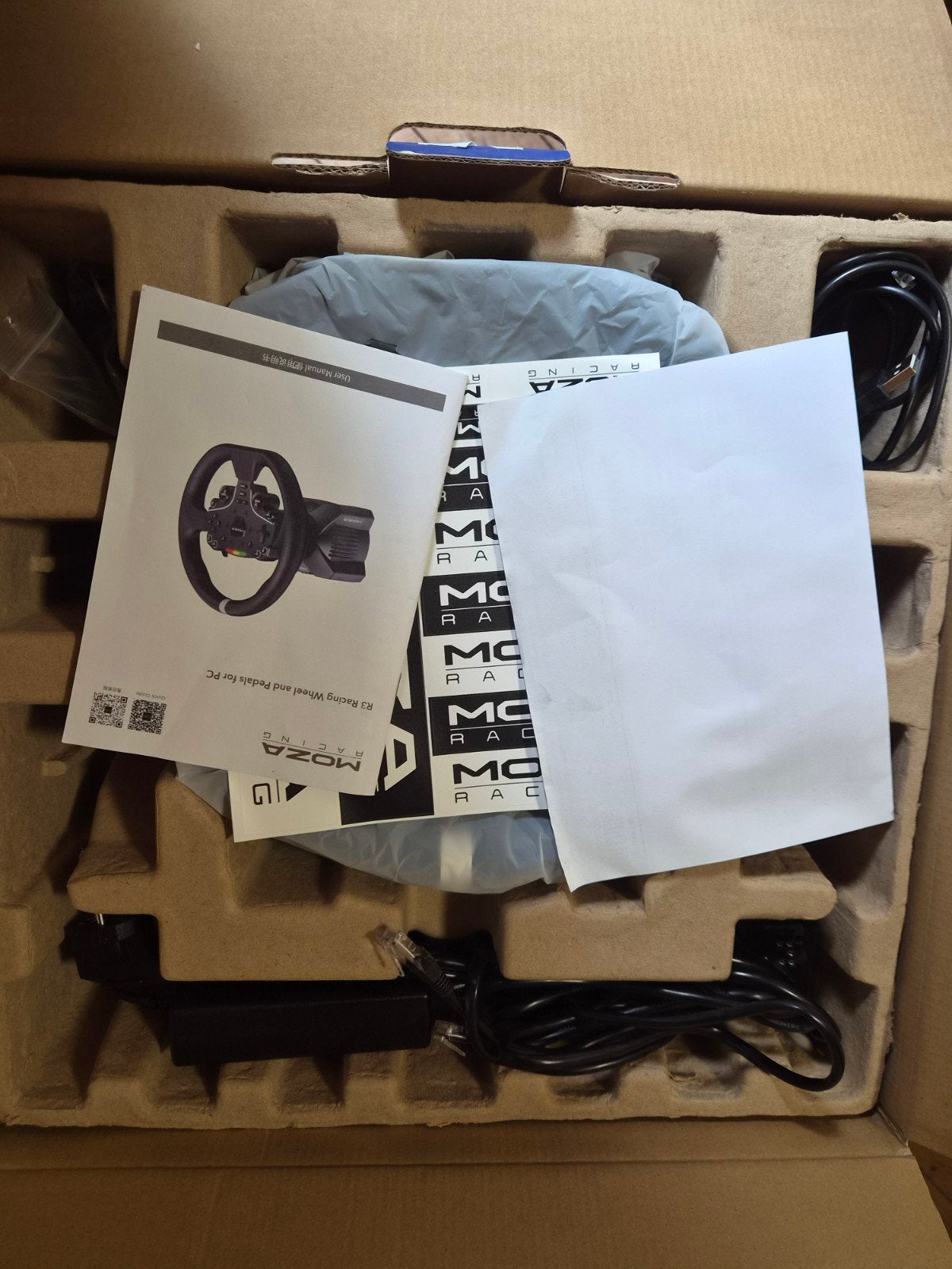 Te koop Moza R3, Computers en Software, Joysticks, Ophalen, Zo goed als nieuw