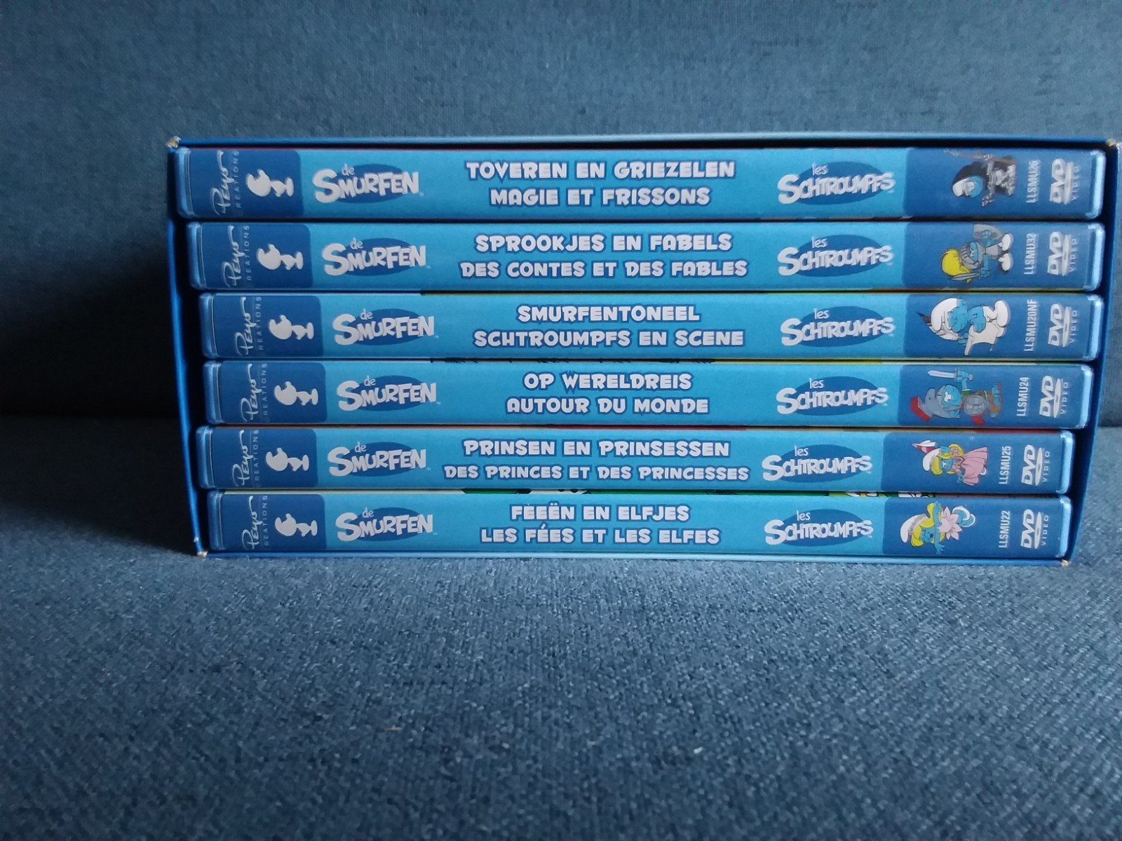 Smurfen DVD's en smurfen poppetjes, Verzamelen, Ophalen of Verzenden, Zo goed als nieuw
