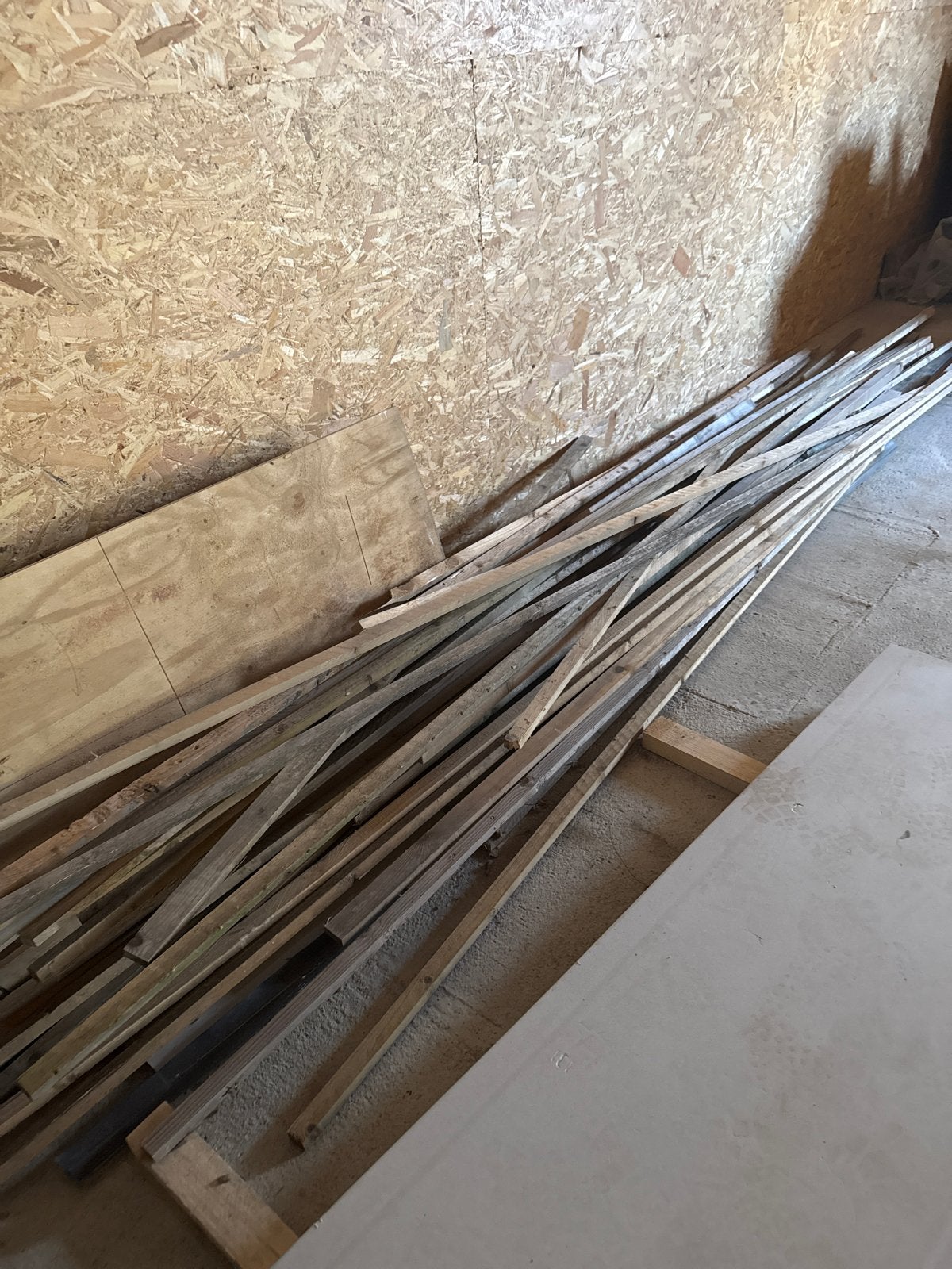 Gratis lange latjes 1.50, 2 tot 2,60 meter, Gebruikt, Minder dan 25 mm, Ophalen of Verzenden, 200 tot 250 cm