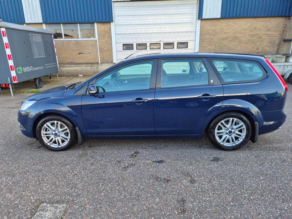 Ford Focus Wagon 2.0 Titanium, ghia/ automaat/ leer /navigat, Auto's, Gebruikt, Zwart, Blauw, Leder