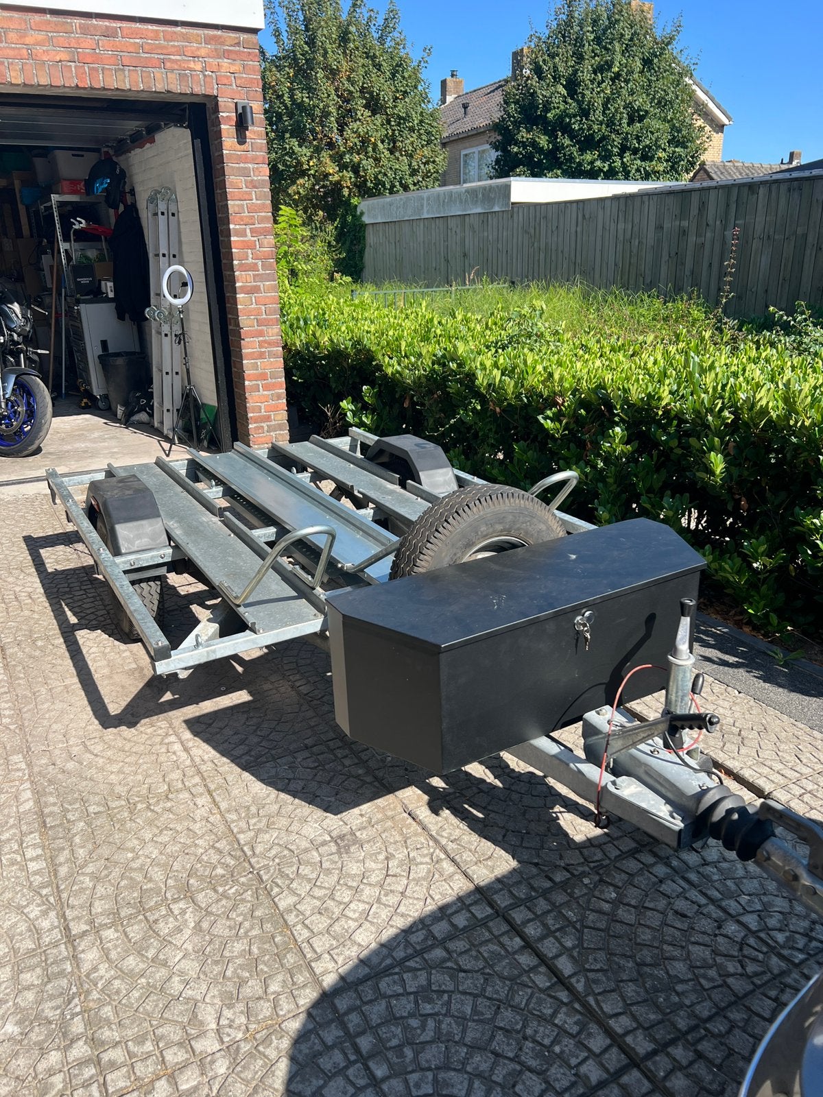 Motoraanhanger, Ophalen, Zo goed als nieuw