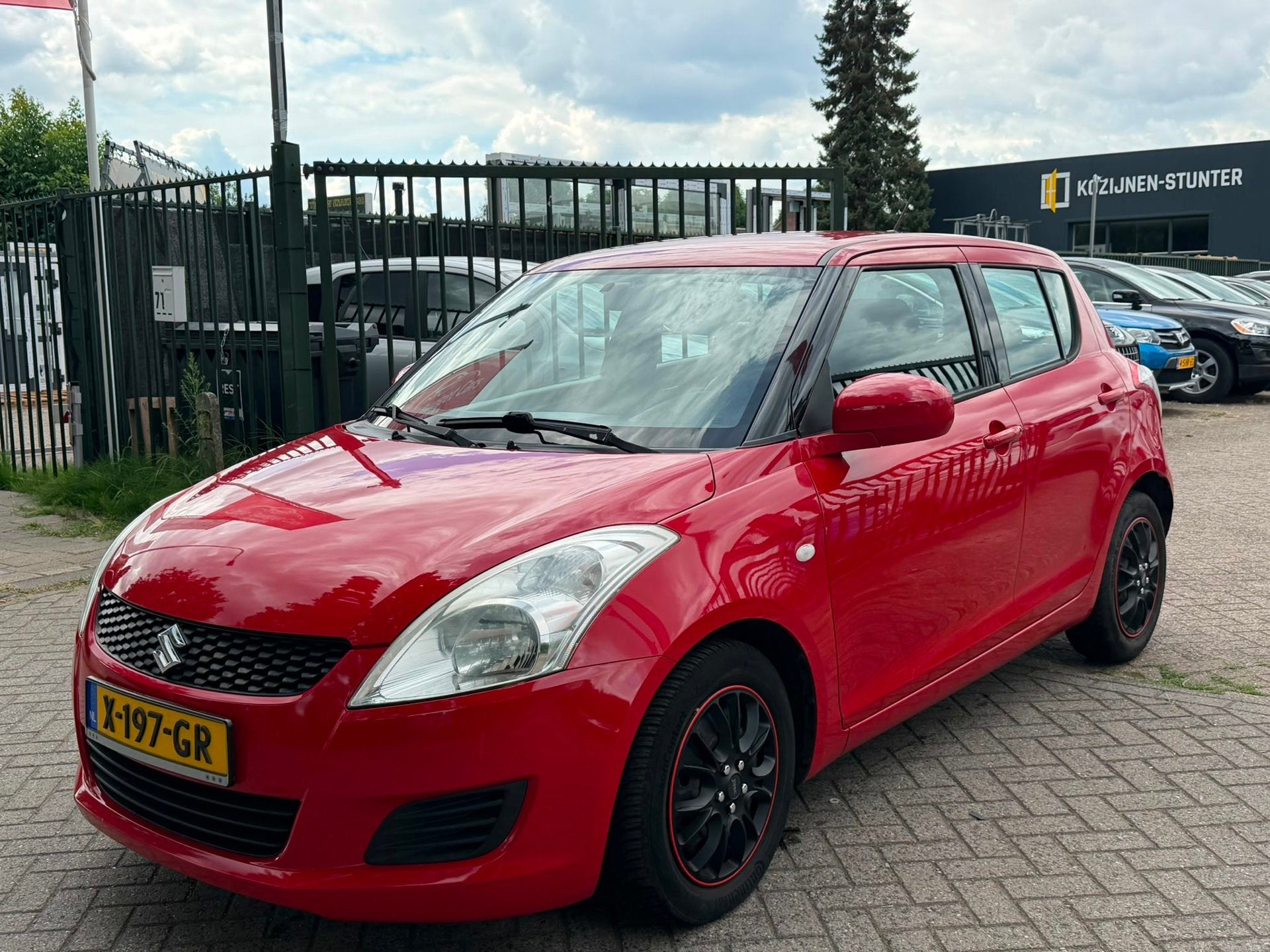 Suzuki Swift 1.3 Limited 1e eigenaar dealer onderhouden airc, Auto's, Voorwielaandrijving, Gebruikt, 400 kg, Alcantara
