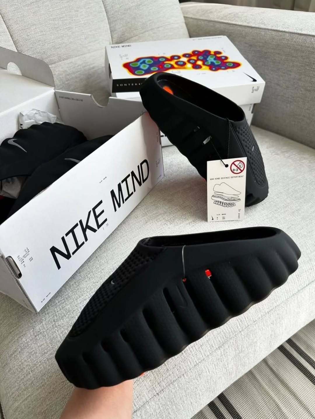 Nike Mind Slippers - Zwart (40) & Rood (41) - Nog 3 stuks, Ophalen of Verzenden
