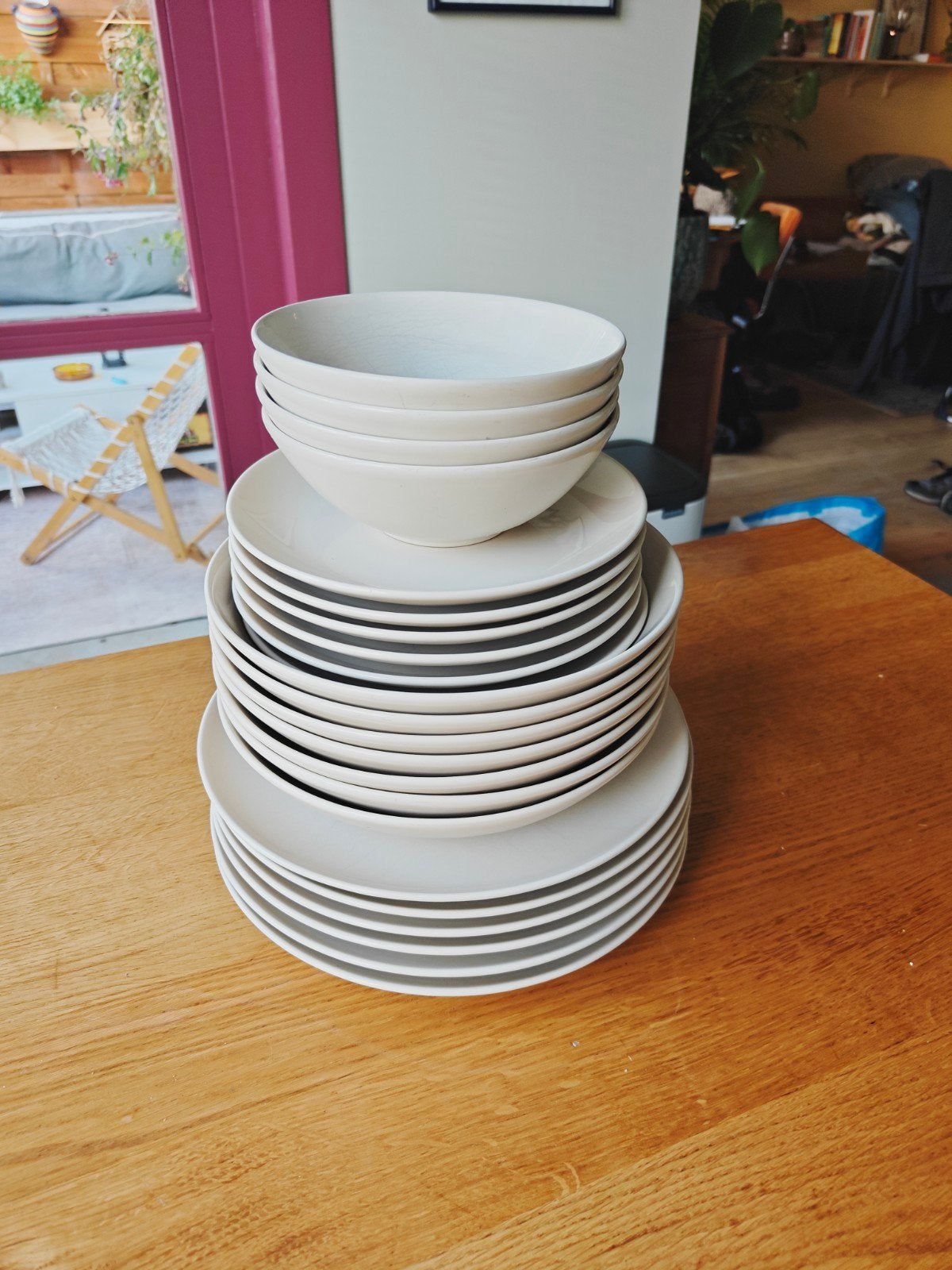 Ikea serviesset - Borden en kommen, Ophalen, Gebruikt, IKEA, Compleet servies