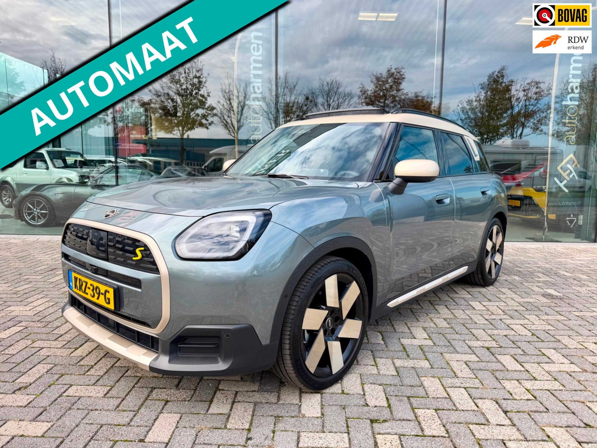 Mini Countryman SE ALL4 Favoured XL 66.5 kWh, 20 inch, Trekh, Auto's, Automaat, Dealer onderhouden, Gebruikt, Countryman