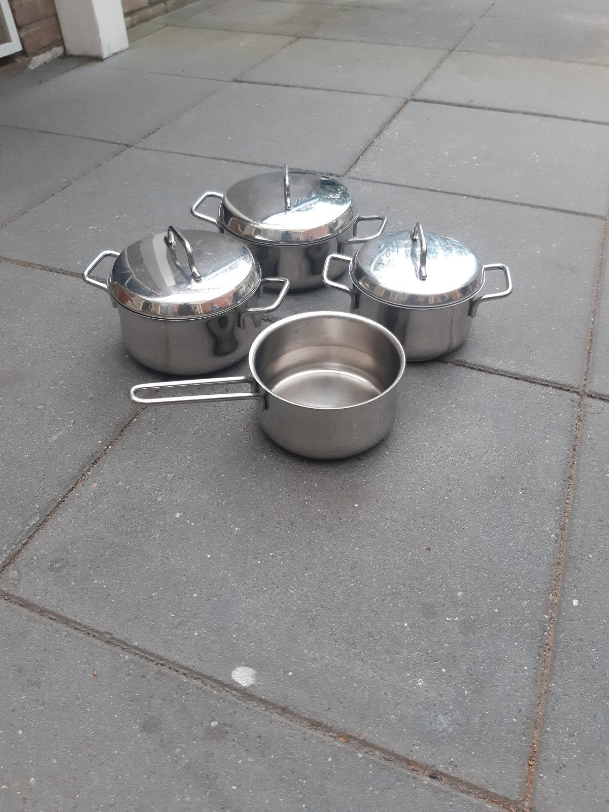 Bk pannen, Ophalen, Zo goed als nieuw
