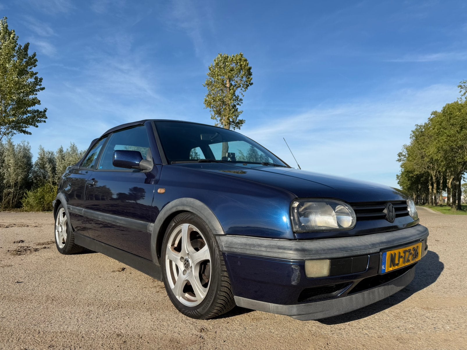 Volkswagen Golf 2.0 Cabriolet 1996 Blauw 23 maanden APK, Auto's, Voorwielaandrijving, 1250 kg, Euro 6, 4 cilinders