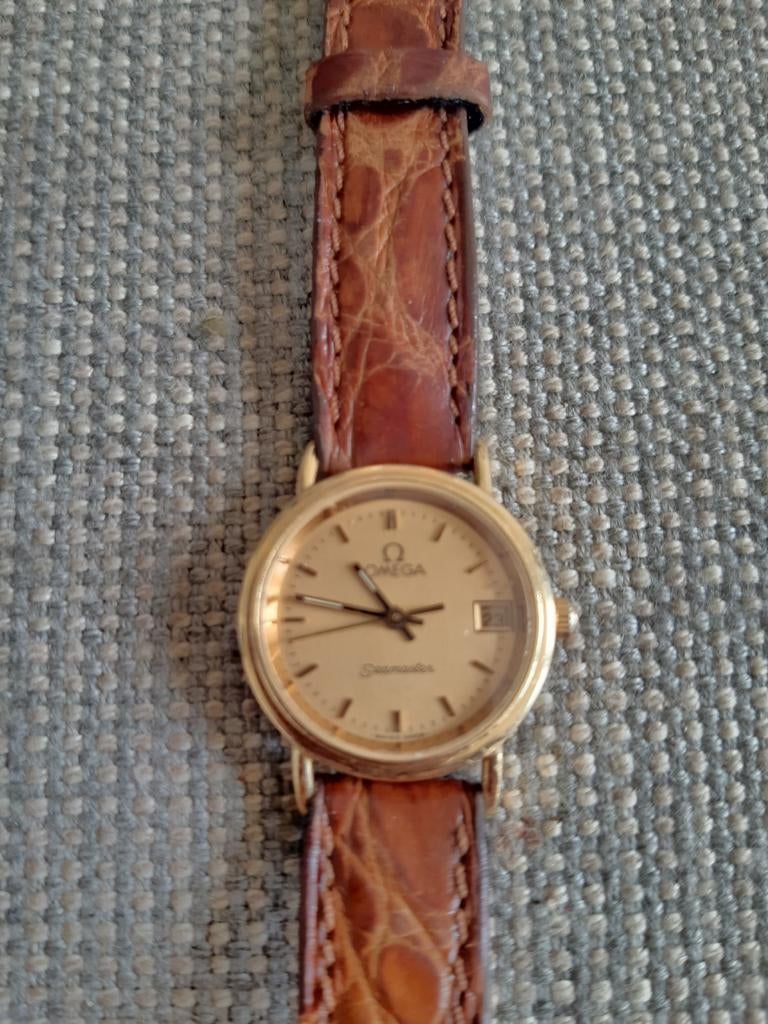 Horloge  Omega  GOUDEN 18 karaat quarts, Sieraden, Tassen en Uiterlijk, Horloges | Dames, Overige merken, Kunststof, Ophalen of Verzenden
