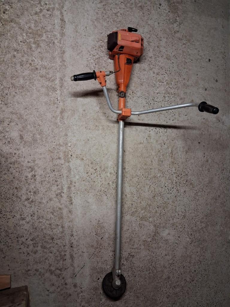 Huscvarna bosmaaier, Tuin en Terras, Ophalen, Benzine, Gebruikt, 30 tot 50 cm