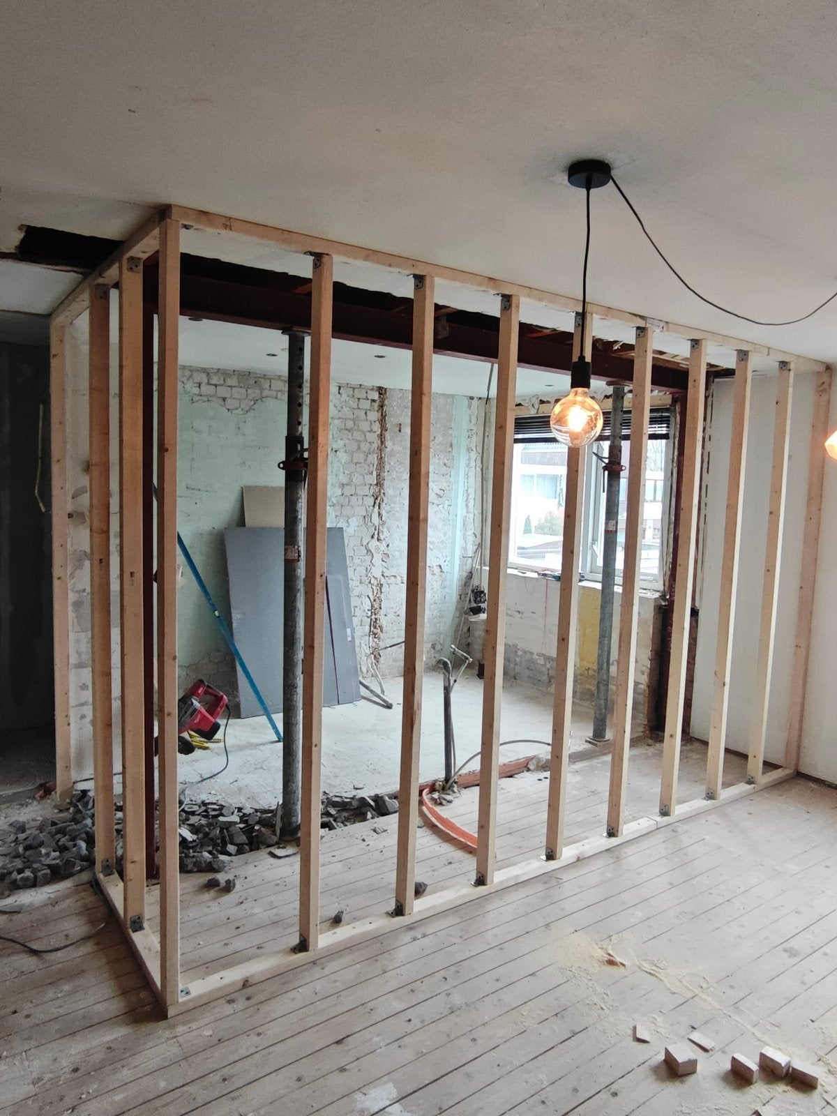 Badkamer renovatie - schilder - stukadoor - verbouwing, 60 cm of meer, Zo goed als nieuw, 10 m² of meer, Wandtegels