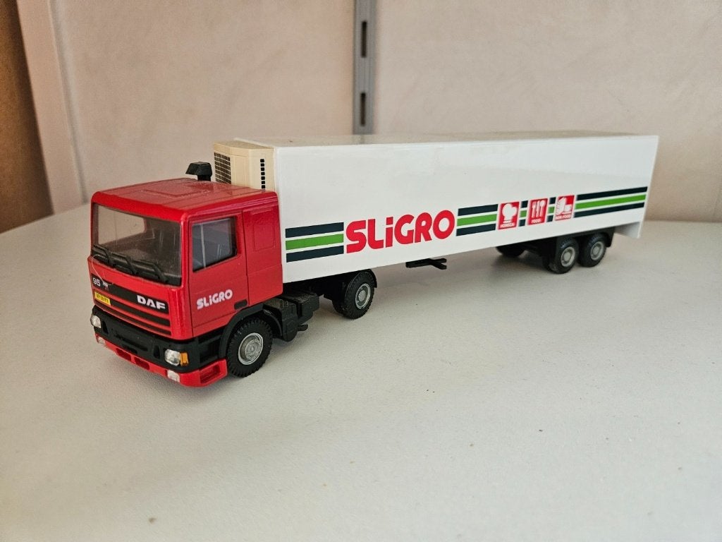daf 95xf met reclame, Ophalen of Verzenden, Zo goed als nieuw, Bus of Vrachtwagen, Lion Toys
