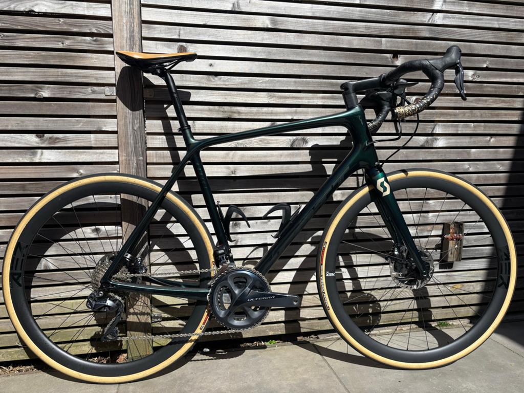 Scott Addict 10 Disc Ultegra Di2, Carbon, Zo goed als nieuw, 57 tot 61 cm, Meer dan 20 versnellingen
