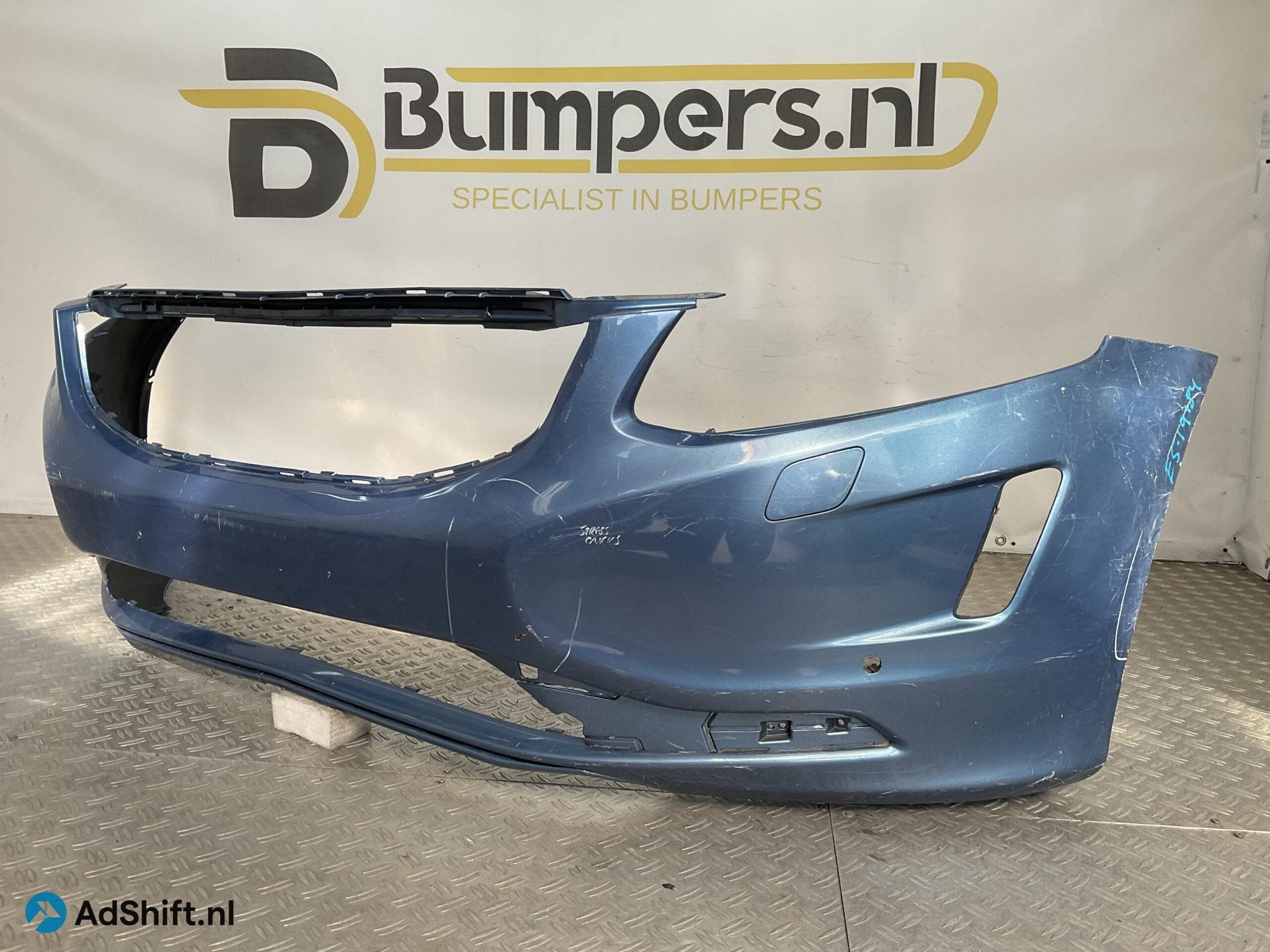 Bumper Volvo XC60 2014 31323765 Voorbumper E5-19184, Bumper
