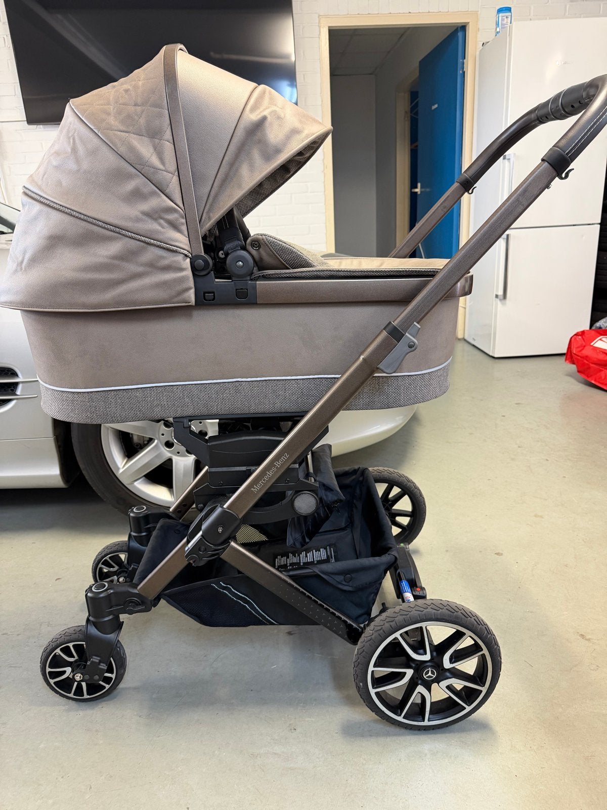 Mercedes-Benz   by Hartan Combiwagen - Zo goed als nieuw, Kinderen en Baby's, Kinderwagens en Combinaties, Overige merken, Ophalen of Verzenden
