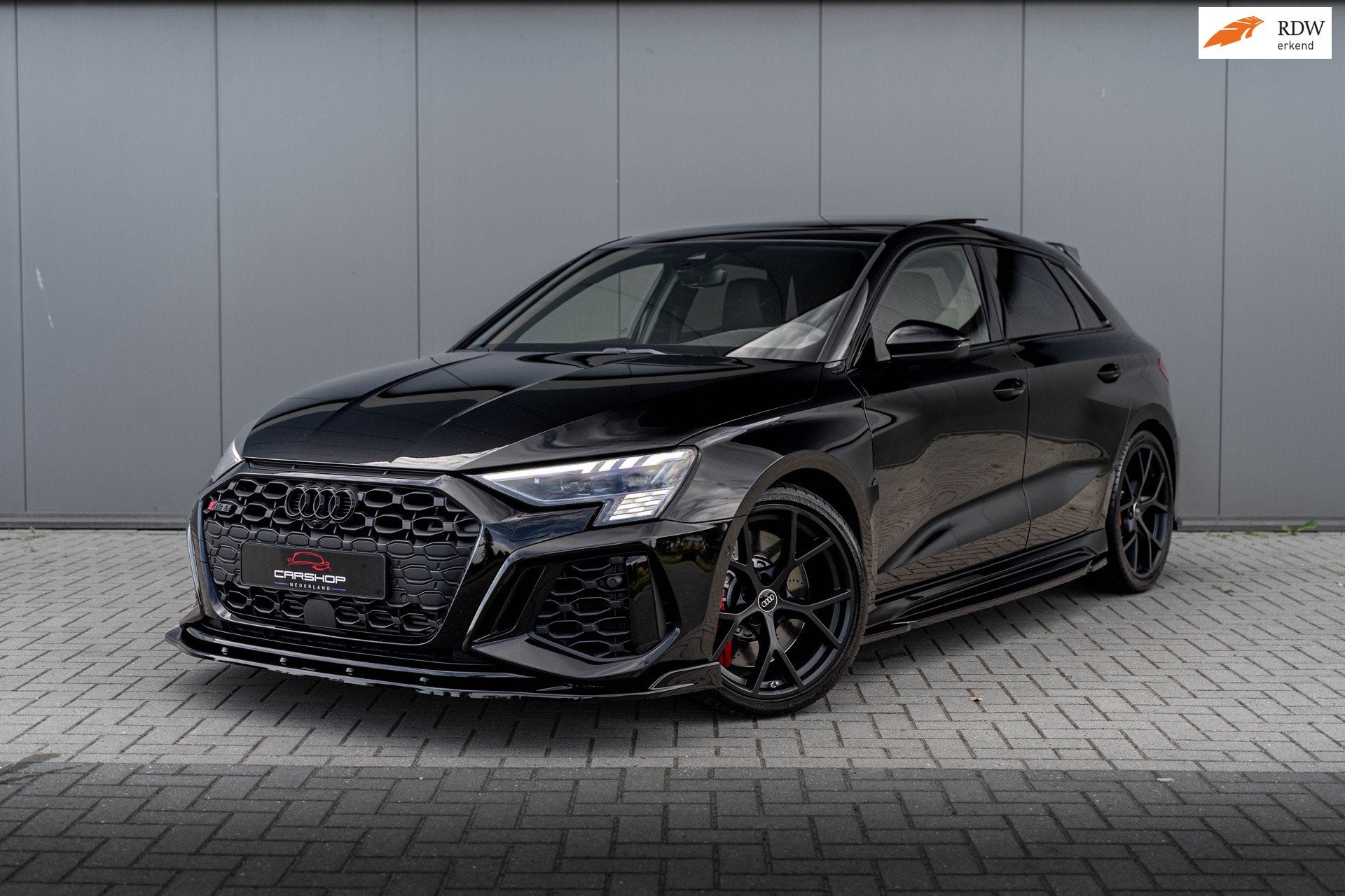 Audi RS3 2.5 TFSI quattro PANO/KEYLESS/B&O/CAMERA/MAXTON, Auto's, Automaat, Dealer onderhouden, RS3, Zwart