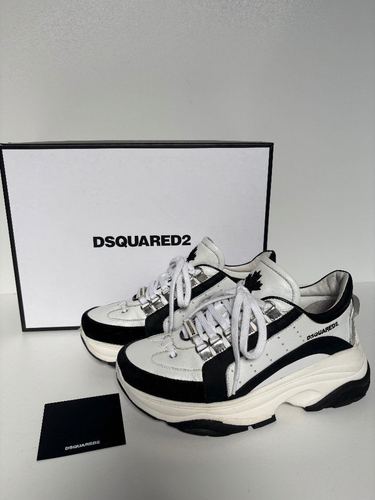 DSQUARED2 Zwart wit leer sneakers  Maat 37, Kleding | Dames, Schoenen, Wit, Ophalen of Verzenden, Dsquared2, Sneakers of Gympen