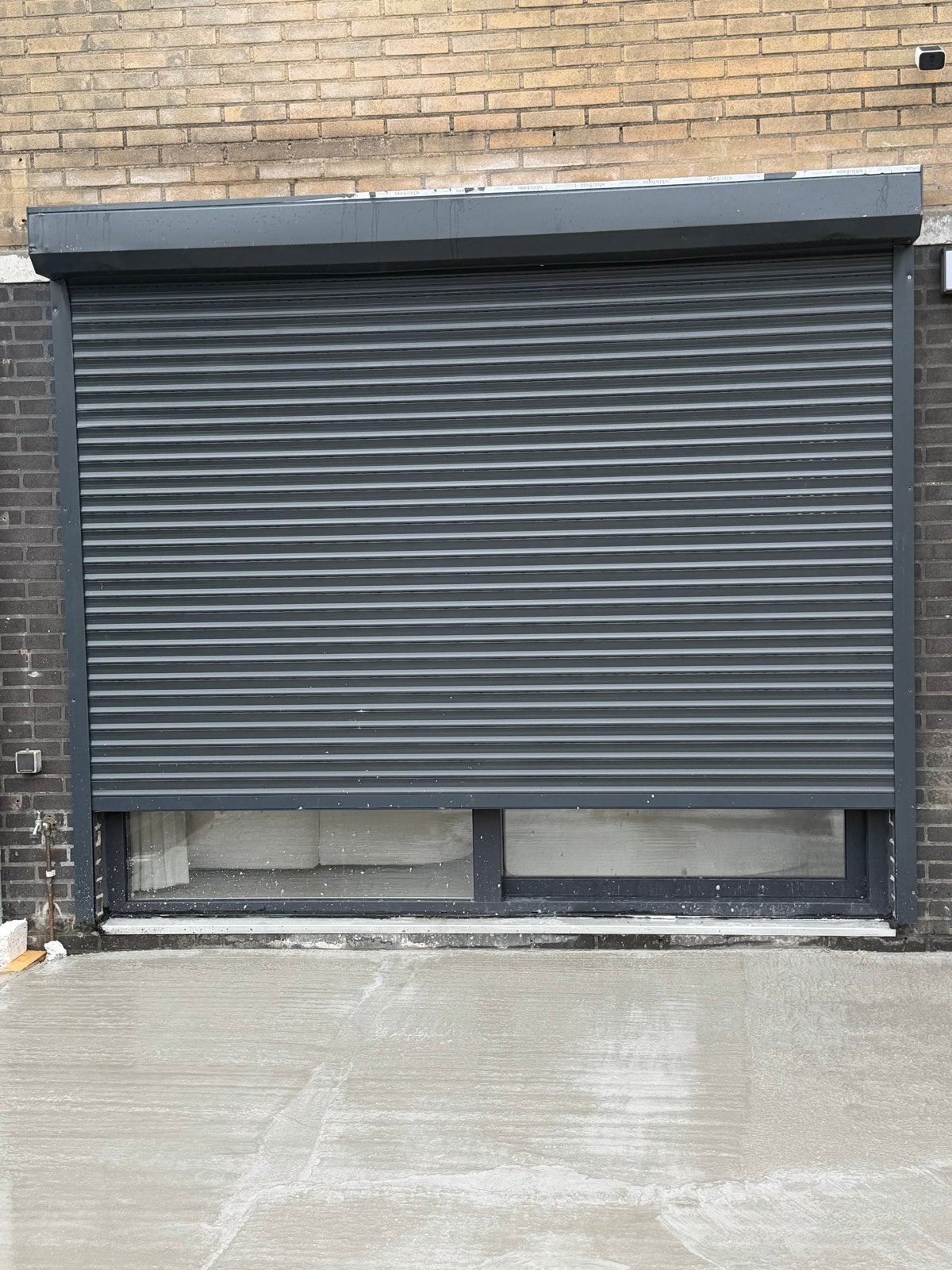 Elektrisch rolluik antraciet 270 cm breed, Ophalen, Gebruikt, 200 cm of meer, Grijs
