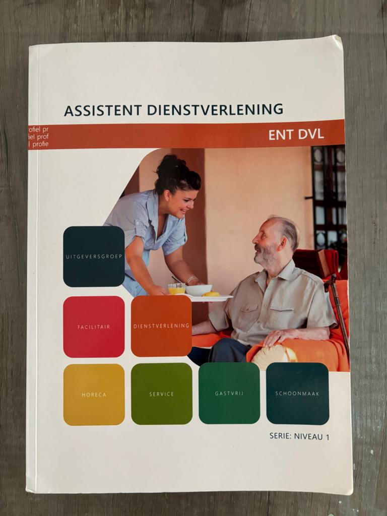 Assistent Dienstverlening ENT DVL - Niveau 1, Ophalen of Verzenden, Gamma, Zo goed als nieuw, MBO