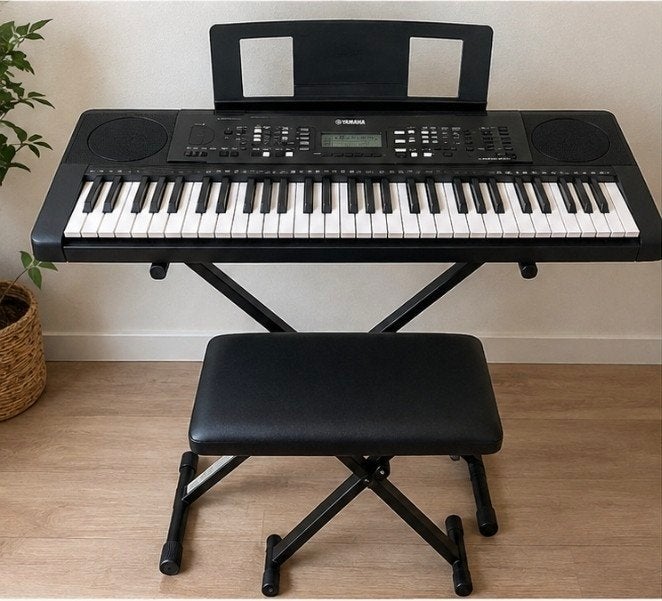 Yamaha keyboard met standaard en krukje
