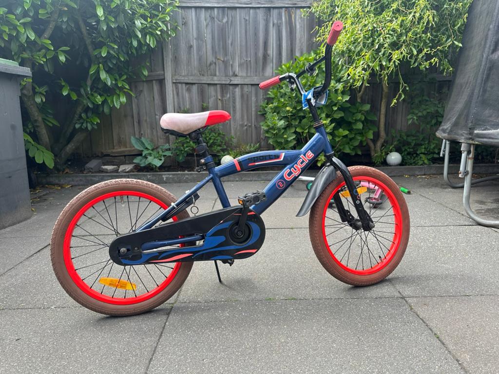 18 inch een goed kinder fiets, Fietsen en Brommers, Fietsen | Kinderfietsjes, Ophalen, Gebruikt, 16 tot 20 inch