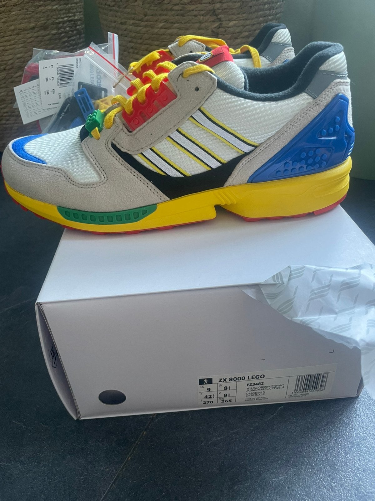 Adidas ZX8000 Lego! Nieuw! Maat 42 2/3! OG, Ophalen of Verzenden, Nieuw, Sneakers of Gympen