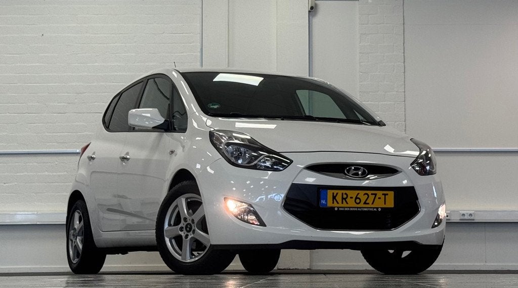 Hyundai Ix20 1.6i i-Motion Parkeerhulp All season banden APK, Auto's, Hyundai, Voorwielaandrijving, Euro 5, Gebruikt, 4 cilinders