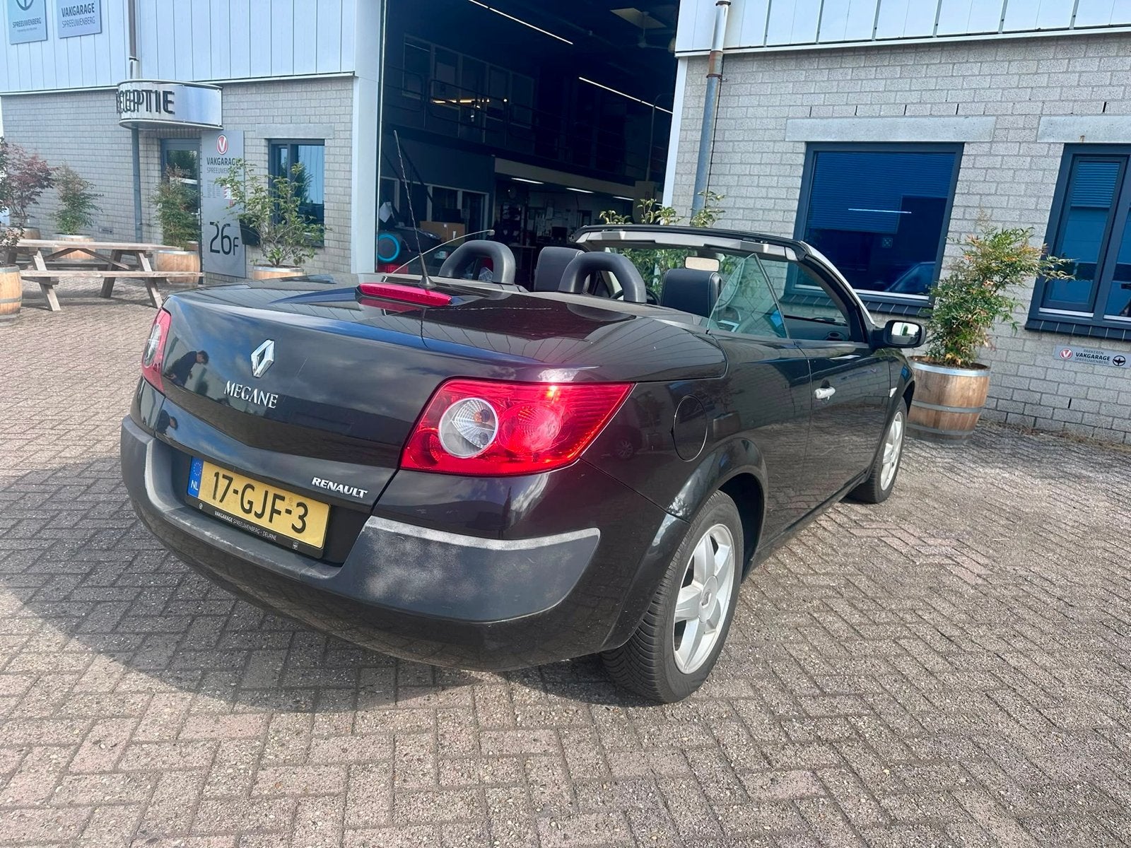 Renault Mégane 2.0 16V 120KW Cabrio E4 2008 Zwart, Auto's, Renault, 1998 cc, 4 cilinders, Cabriolet, 4 stoelen