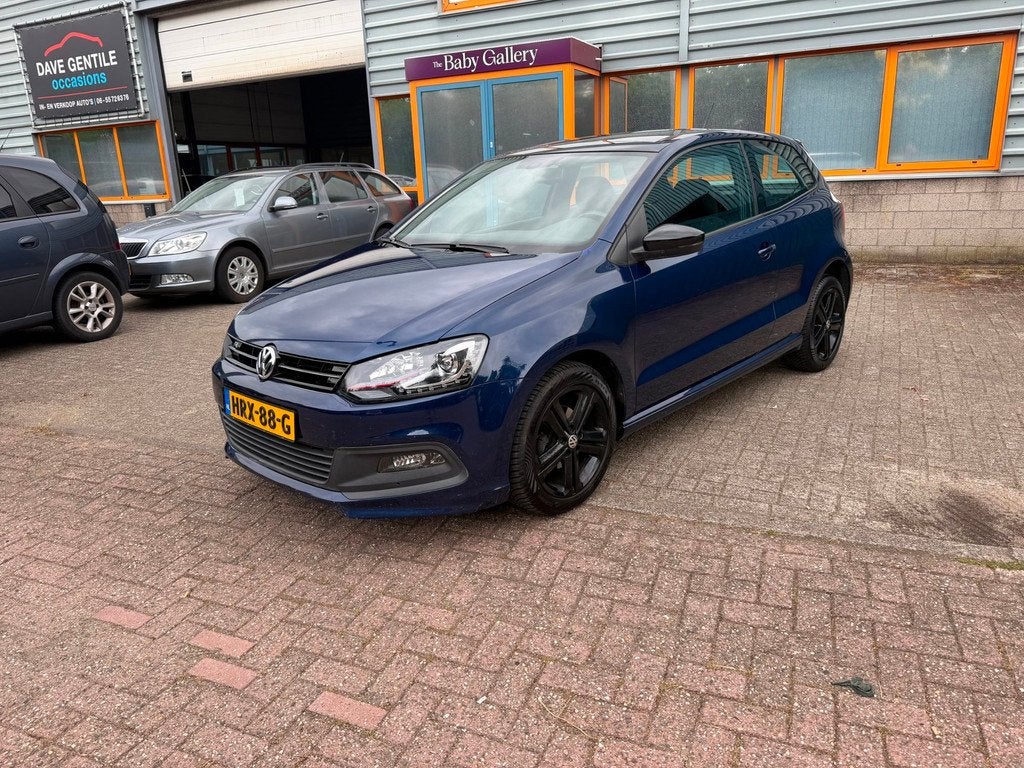Volkswagen POLO Volkswagen Polo 1.4-16V R-line Inruil Mogeli, Auto's, Volkswagen, Voorwielaandrijving, Zwart, 4 cilinders, Blauw