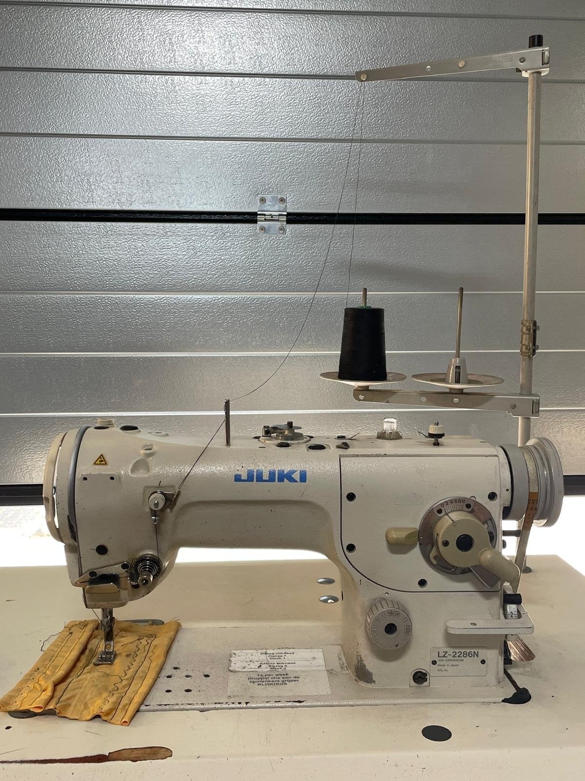 JUKI LZ-2286N Industriële Naaimachine - Gebruikt, Hobby en Vrije tijd, Naaimachines en Toebehoren, Overige merken, Gebruikt, Ophalen of Verzenden