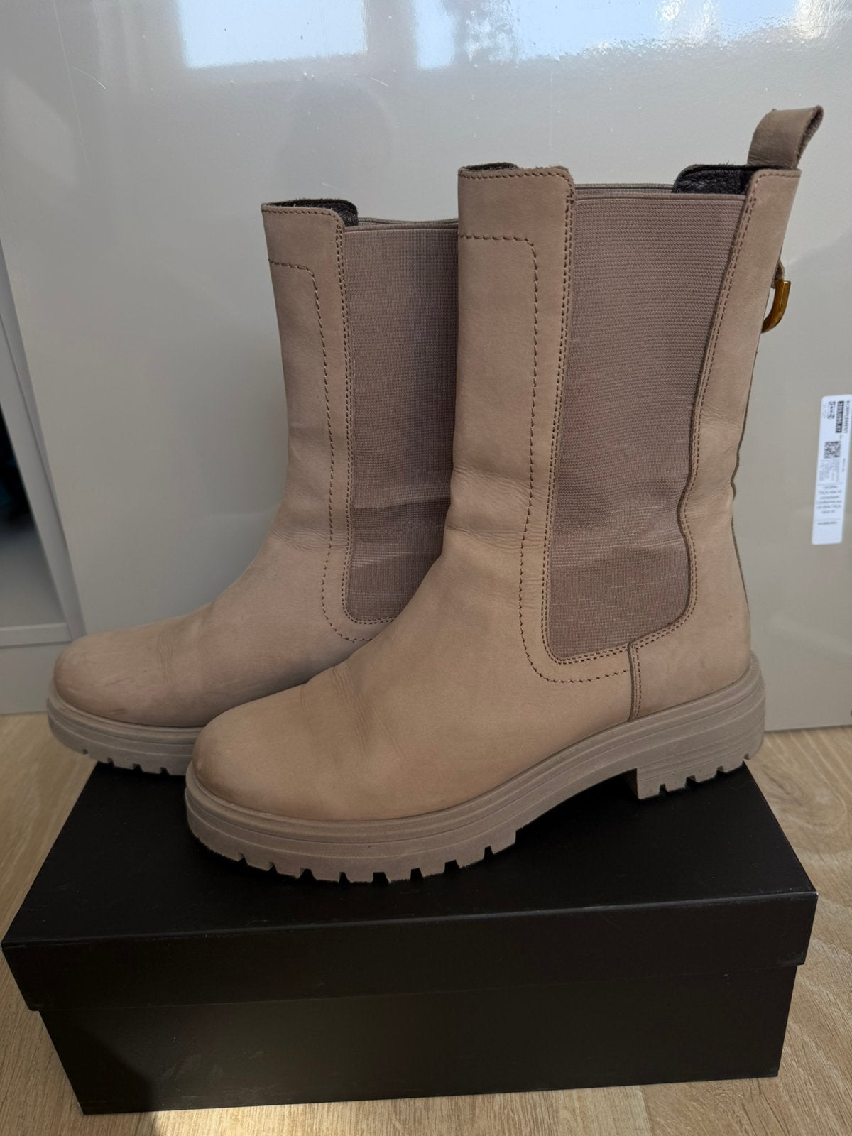 Omoda chelsea boots taupe, mt 41, zgan, Ophalen of Verzenden, Zo goed als nieuw, Overige kleuren