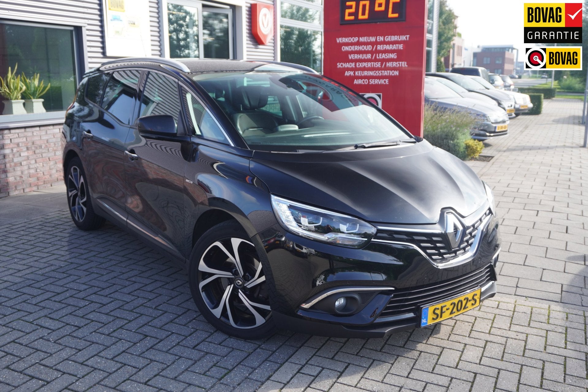Renault Grand Scénic 1.3 TCe Bose 7p / Trekhaak / Massage /, Gebruikt, 1850 kg, Parkeersensor, 1332 cc
