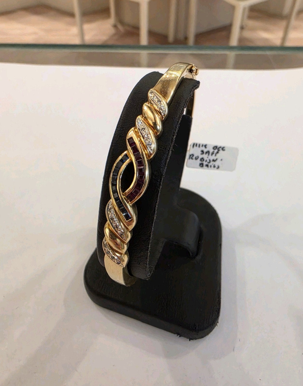 14 karaats gouden slavenarmband / bangle met Saffier Robijn, Ophalen of Verzenden, Zo goed als nieuw, Goud, Goud