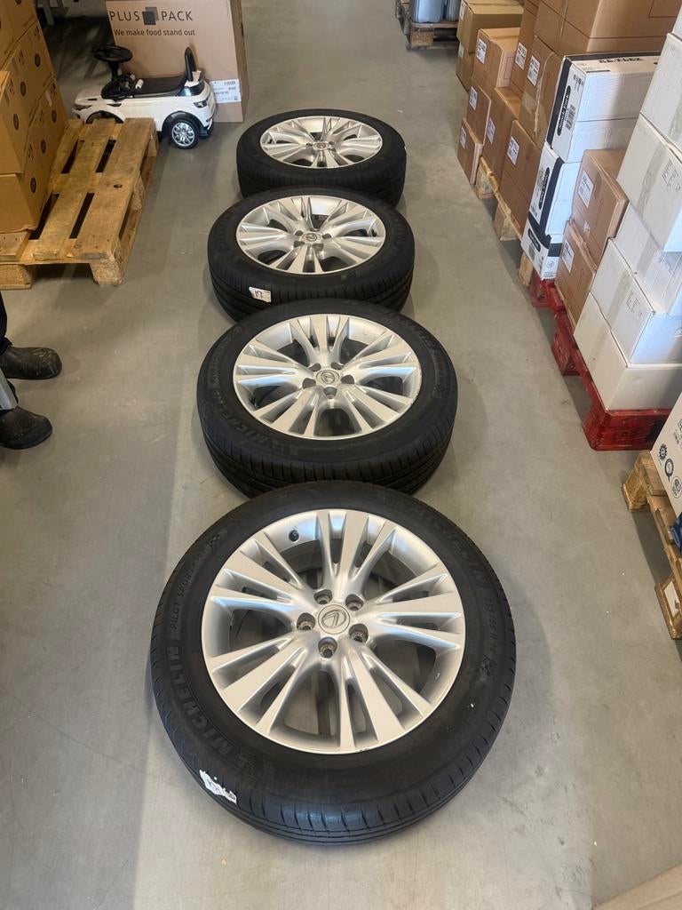 Lexus RX originele velgen 235 55 19 Michelin pilot banden, Auto-onderdelen, Banden en Velgen, 19 inch, Gebruikt, Banden en Velgen