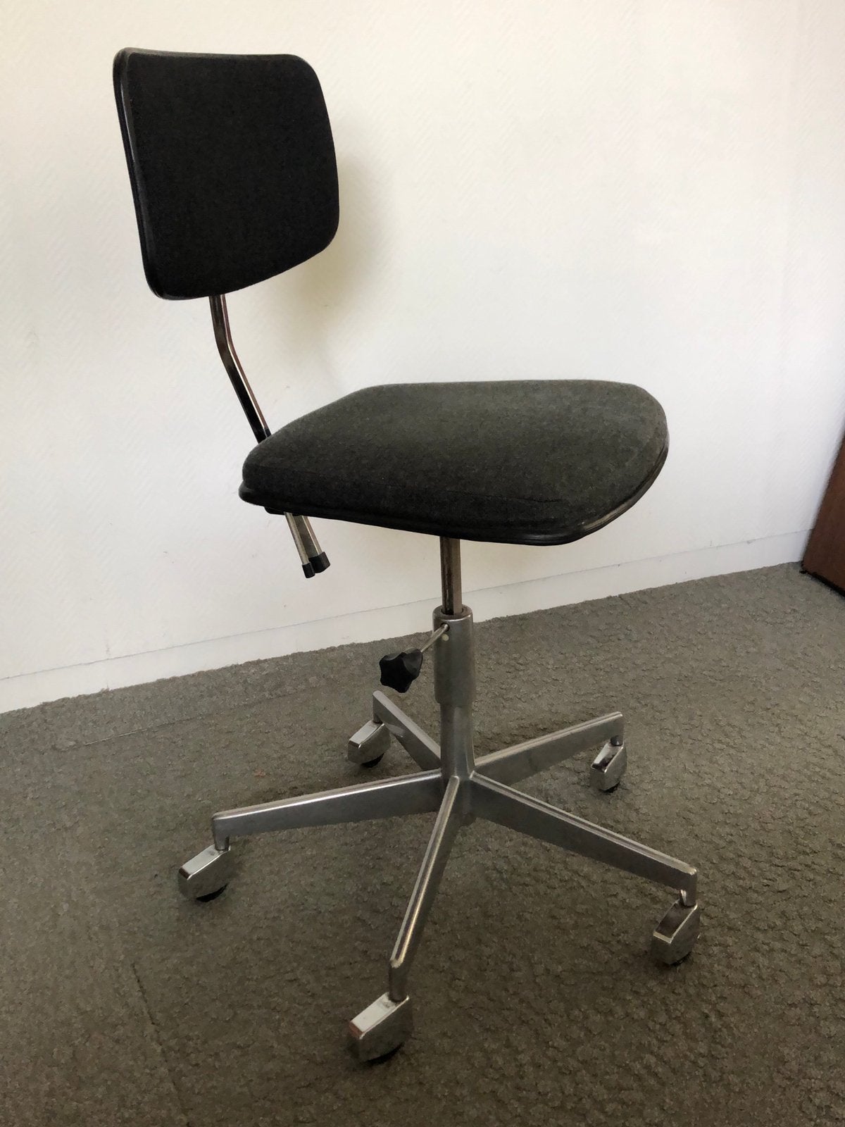Vintage Deense bureaustoel Labofa, Ophalen, Gebruikt, Zwart, Bureaustoel