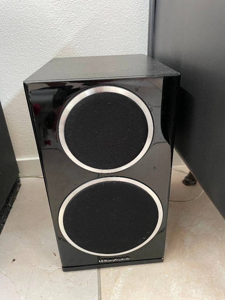 Wharfedale Diamond 220 Boekenplank Speakers - Zwart, Audio, Tv en Foto, Luidsprekers, Ophalen, Wharfedale, Zo goed als nieuw, 60 tot 120 watt