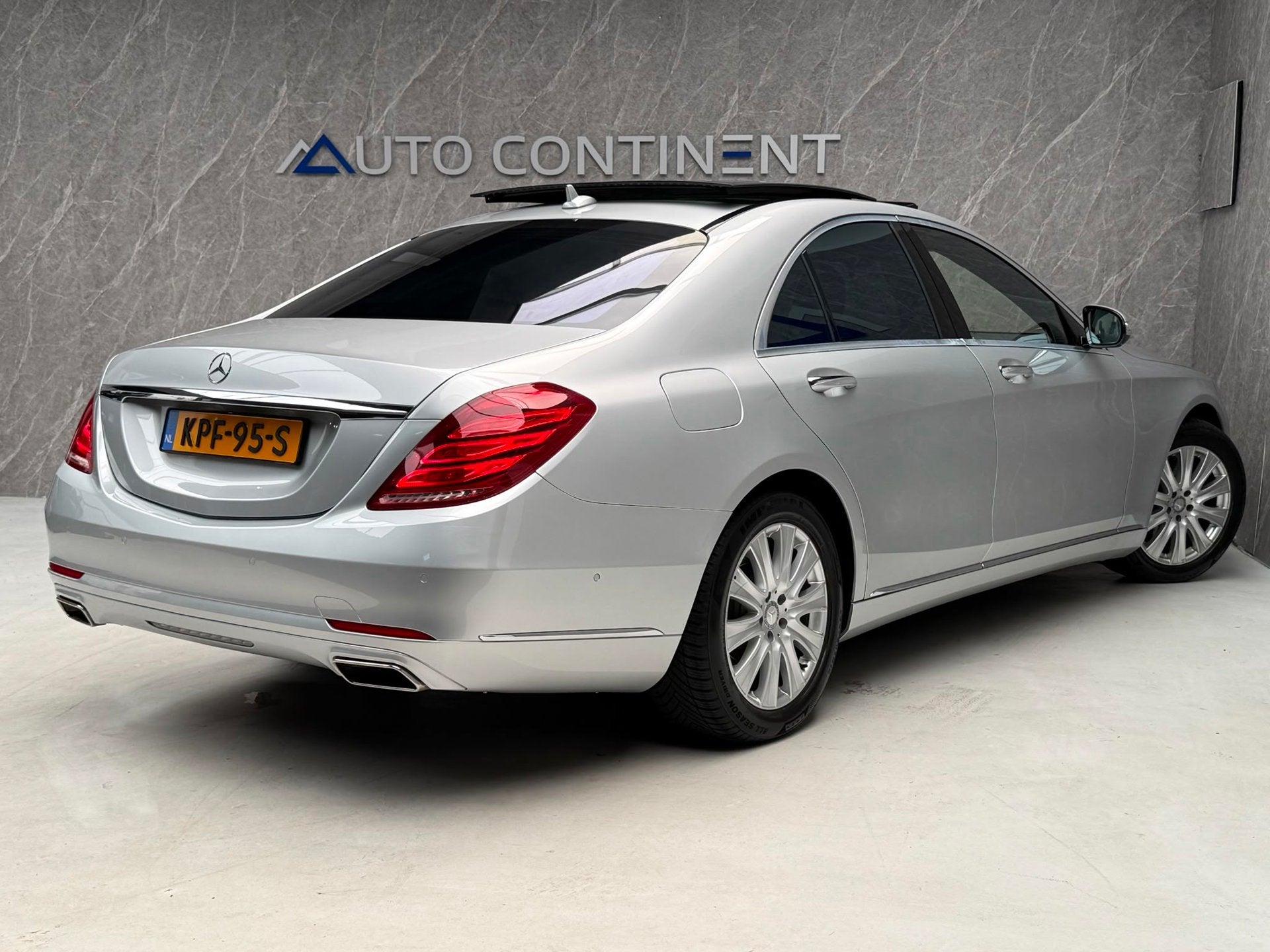 Mercedes-Benz S-klasse 500 4Matic 456 PK / Dealer Onderhoude, Gebruikt, Bedrijf, Vierwielaandrijving, Elektronische parkeerrem