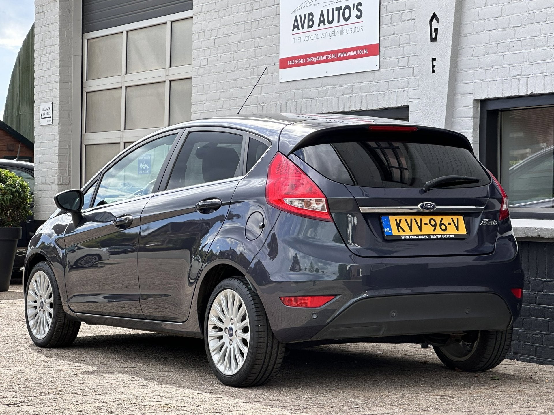 Ford FIESTA 1.6 Titanium Clima Leder PDC Stoelverwarming, Voorwielaandrijving, Gebruikt, Zwart, Automatische klimaatregeling