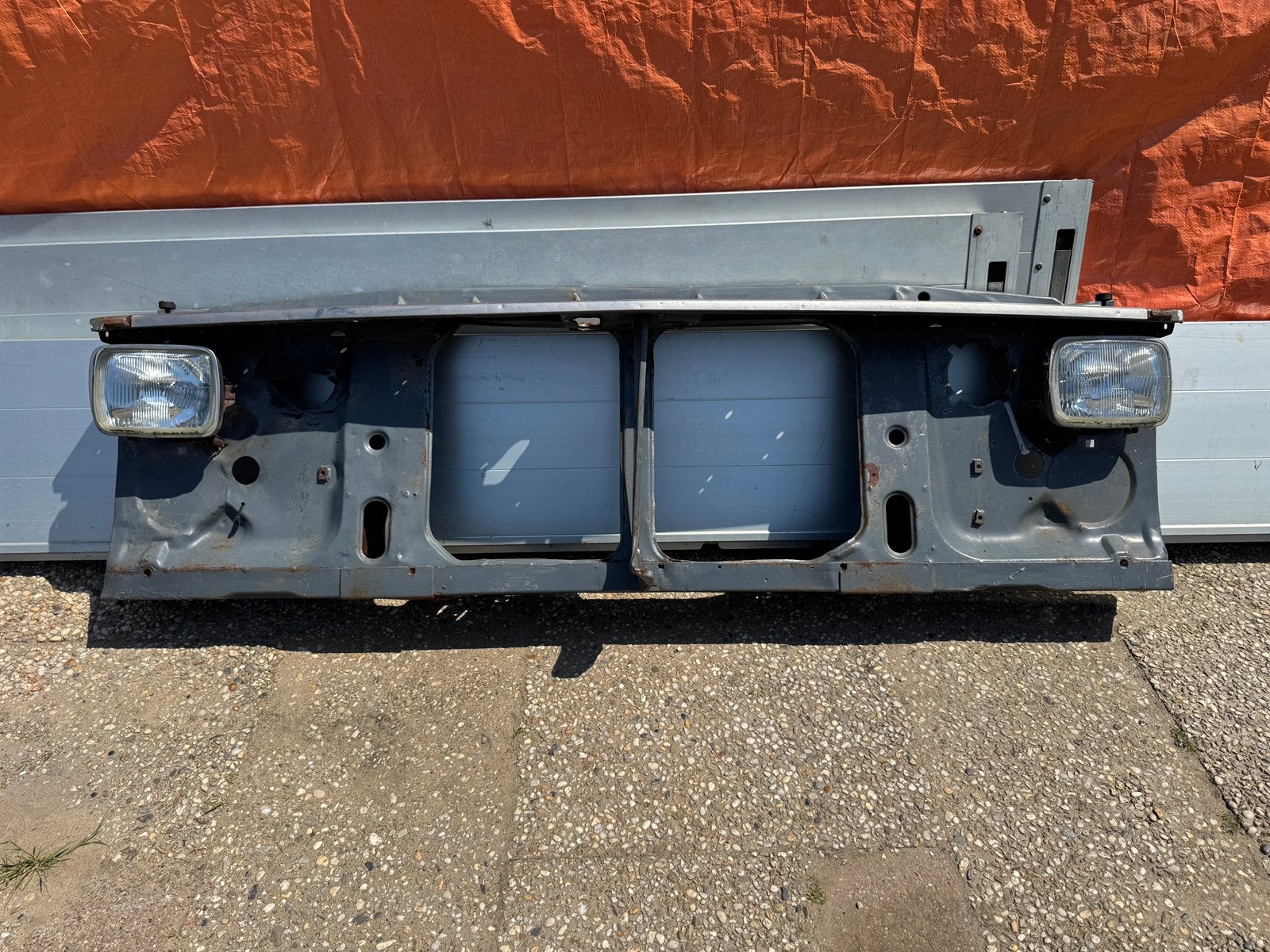 Radiateur frame 81-87 chevrolet pick-up, Auto-onderdelen, Carrosserie en Plaatwerk, Ophalen, Voor, Chevrolet, Spatbord
