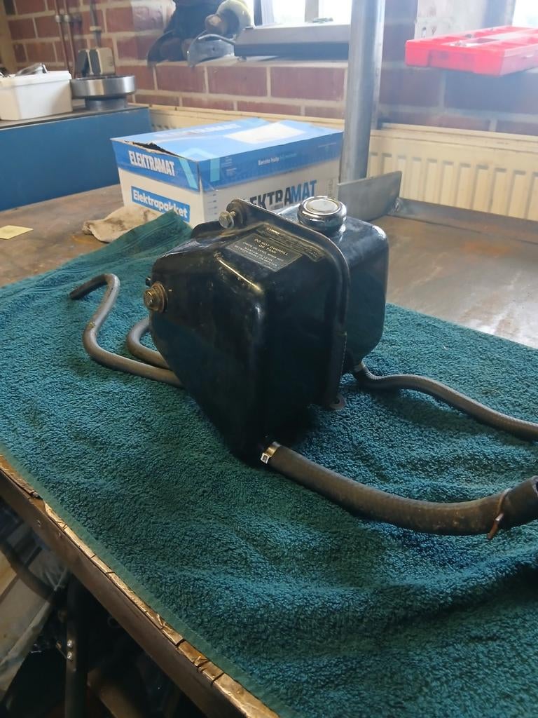 Harley davidson FXR olie tank, Motoren, Ophalen of Verzenden