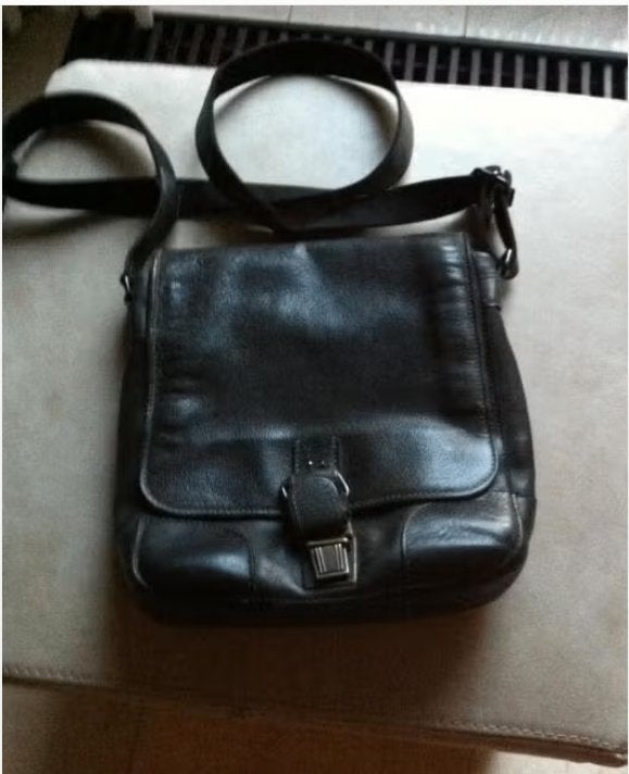 Dames schoudertas Jost buidel leer zwart Br 25 cm H 25 cm, Overige merken, Zwart, Ophalen of Verzenden, Zo goed als nieuw