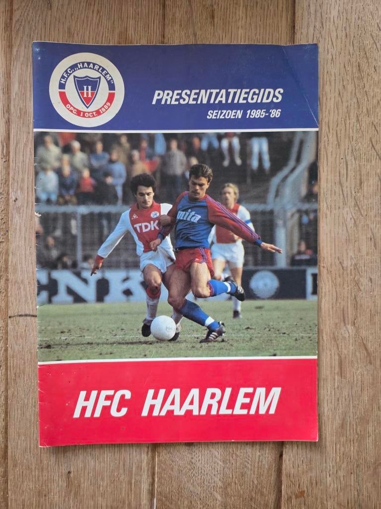 HFC Haarlem presentatiegids 85/86, Ophalen of Verzenden, Zo goed als nieuw