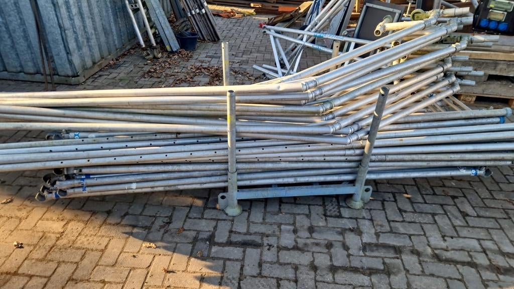 Grote hoeveelheid doorwerkschermen Skyworks, Doe-het-zelf en Verbouw, Steigers, Ophalen, Overige typen, 5 meter of hoger