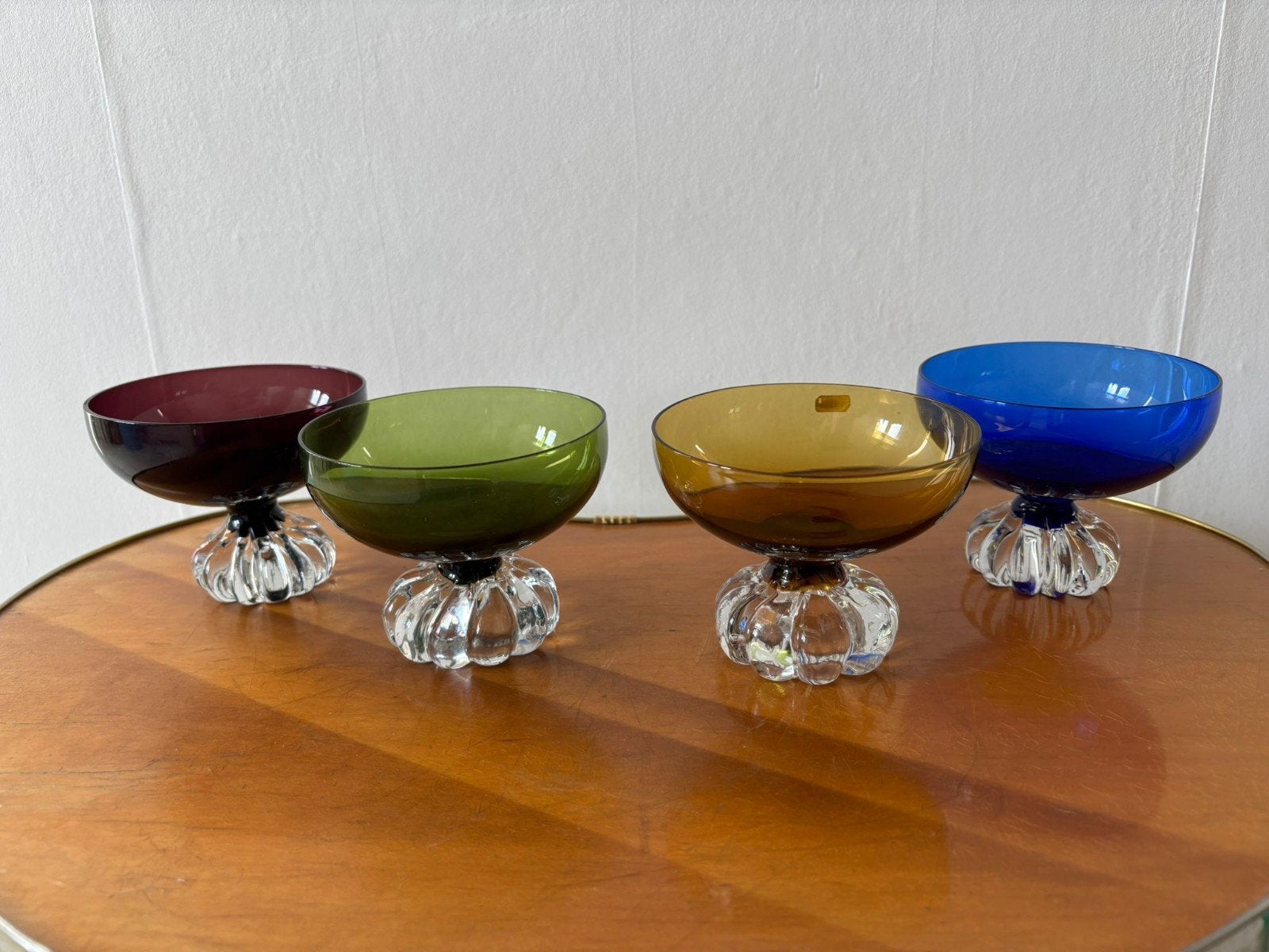 Aseda glas Zweden, 4 coupes gekleurd glas, champagne, Ophalen of Verzenden