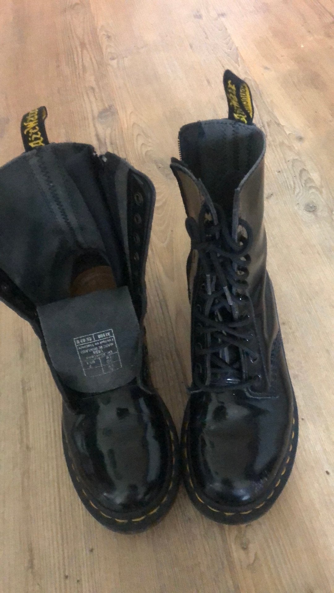 Dr . Martens schoenen maat 38, Ophalen of Verzenden, Zo goed als nieuw, Meisje, Schoenen