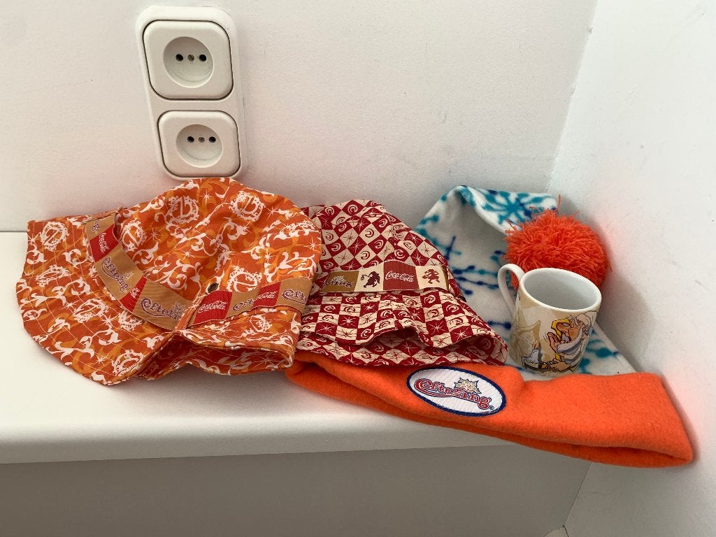 Div. items Efteling hoedjes muts Efteling mokje, Verzamelen, Ophalen of Verzenden, Zo goed als nieuw, Kleding