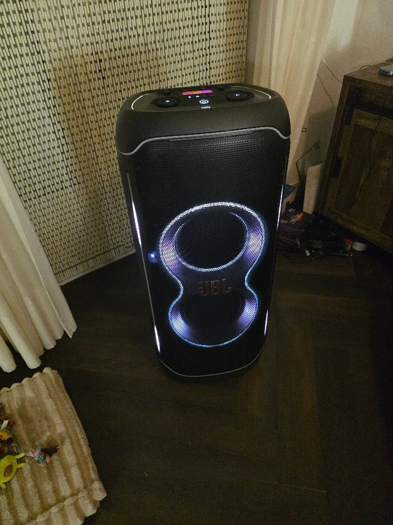 JBL Partybox Ultimate, slechts 4 maanden oud. De speaker is, Audio, Tv en Foto, Luidsprekers, Ophalen, Inclusief kabels, Party speaker