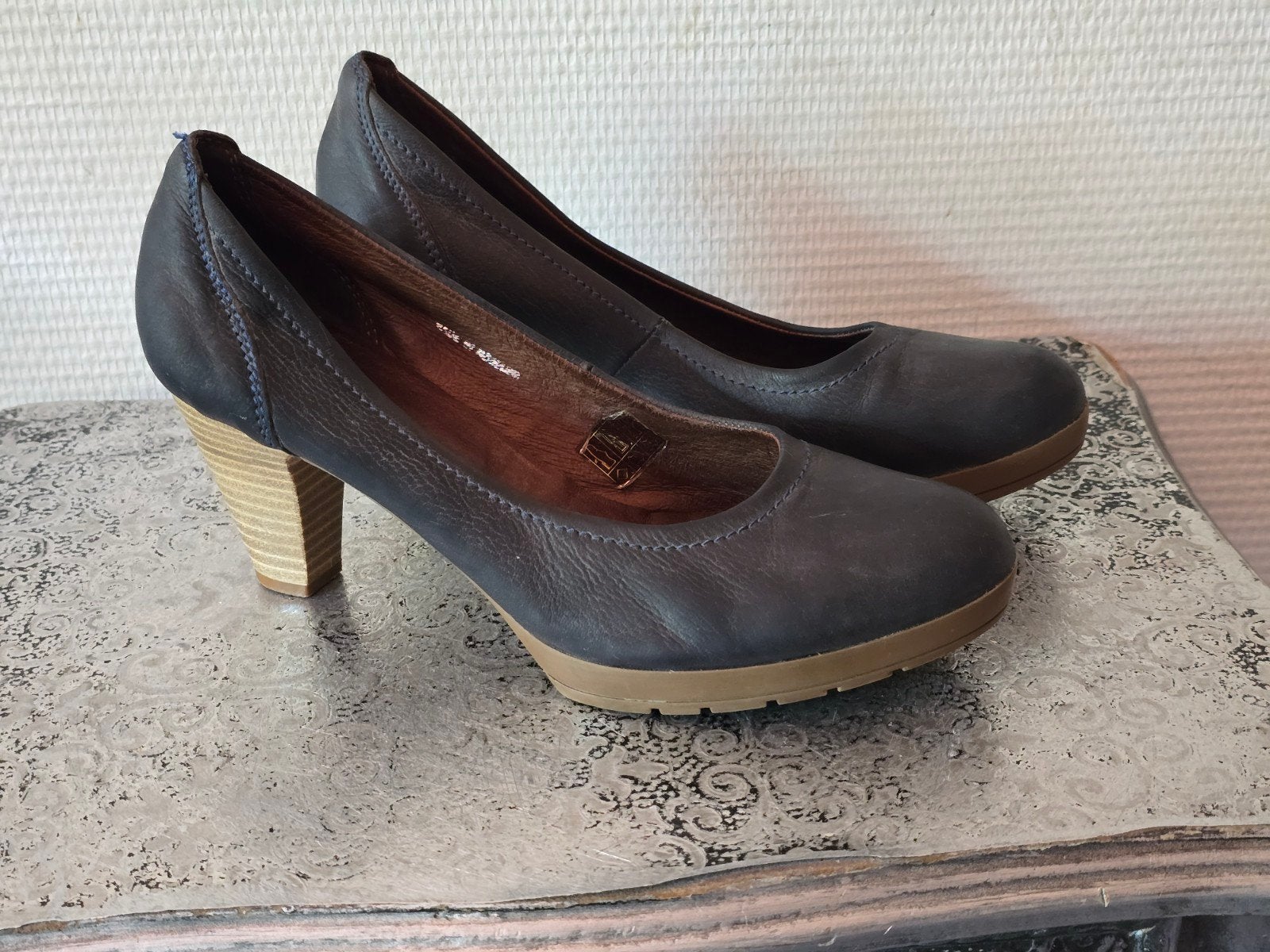 Carmens dames Donkerblauwe pumps, maat 39, Pumps, Blauw, Ophalen of Verzenden, Carmens