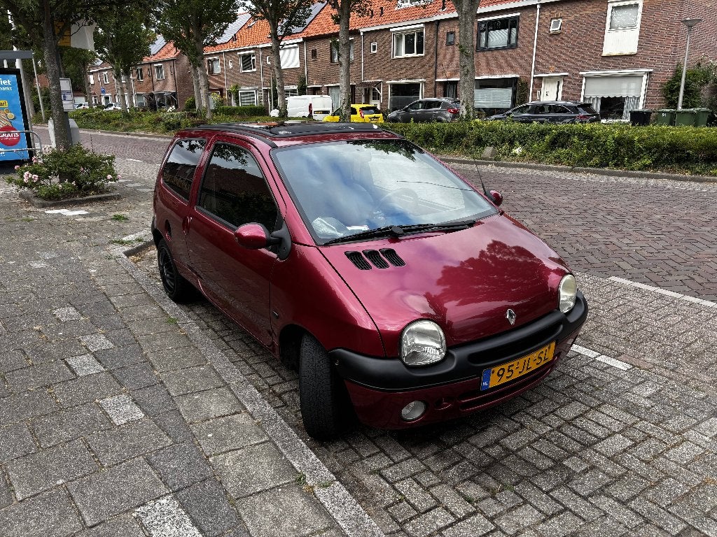 Renault Twingo 1.2 2001 Rood, Auto's, Renault, Voorwielaandrijving, 600 kg, Zwart, 4 cilinders